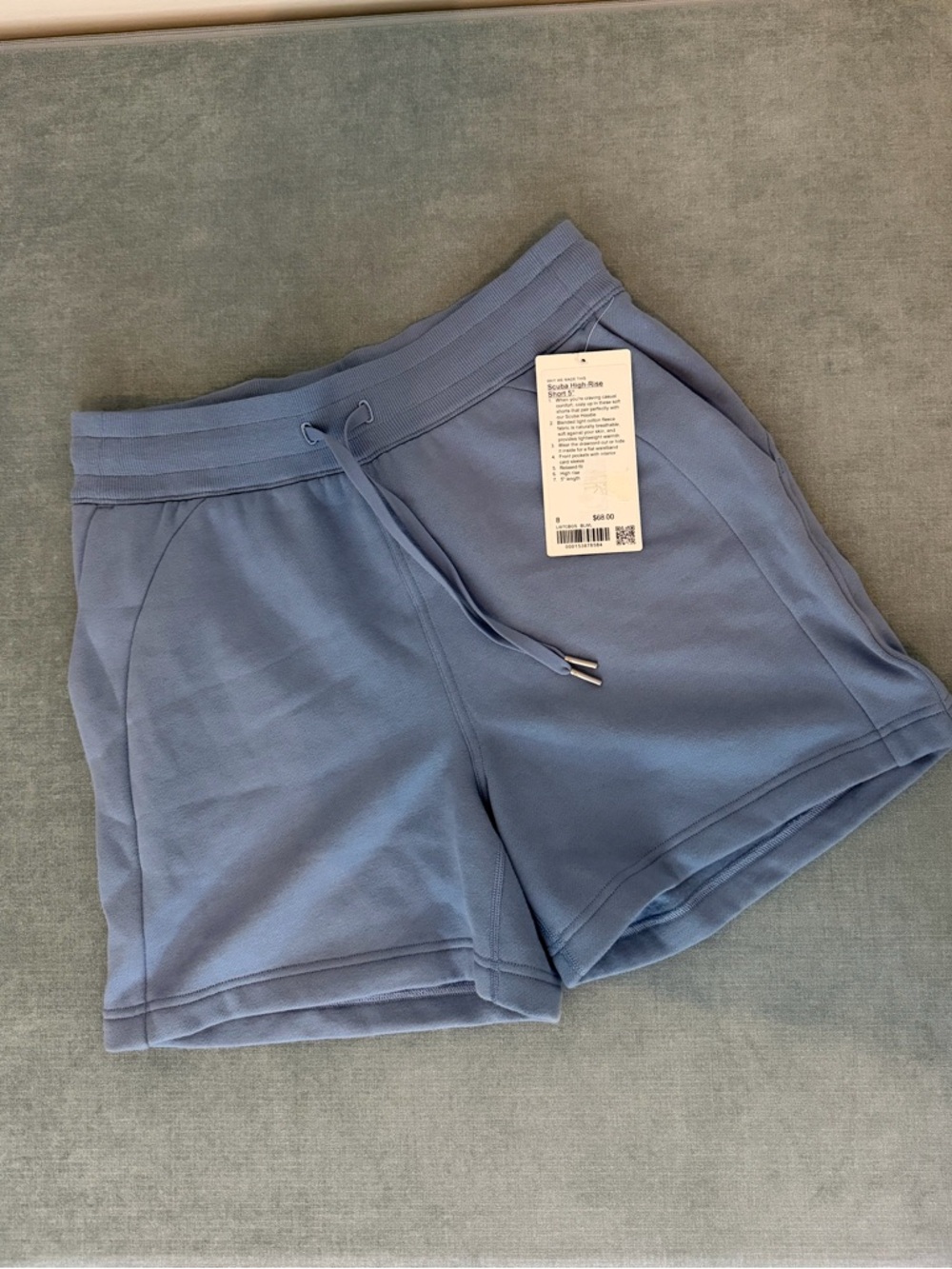 Lululemon scuba high rise shorts 5” size 8